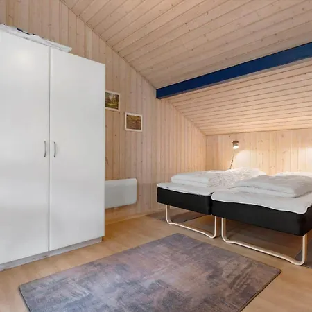 20518-samso-skovkrogen-29 * Sælvig